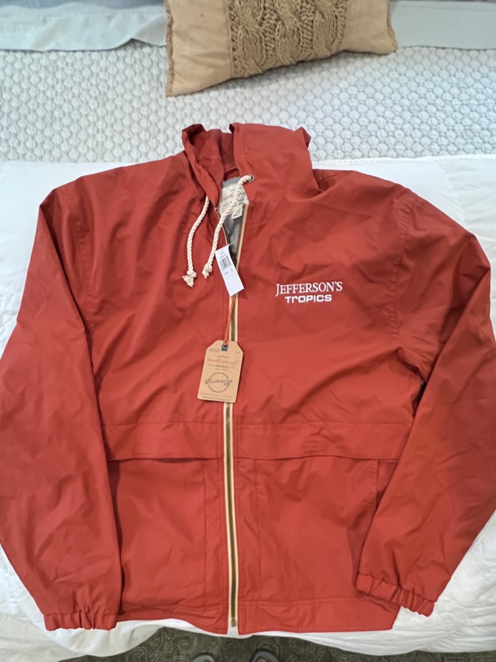 Weatherproof Vintage Rust Red Hooded Windbreaker raincoat